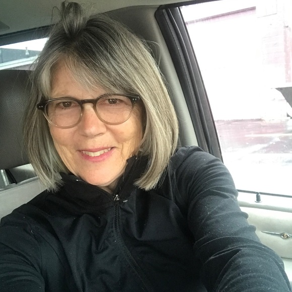 Meet your Posher, Janet - Picture 1 of 1